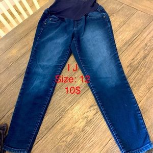Maternity skinny jeans